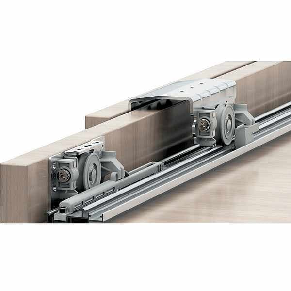 Installazione di nuovi meccanismi scorrevoli o sollevabili