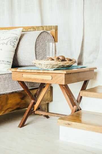 Assemblage de commodes et tables de nuit